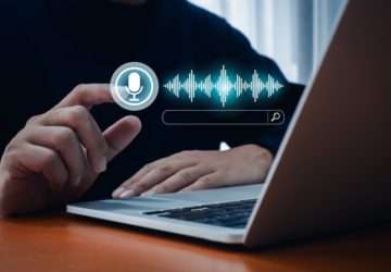 SEO, GEO & Voice Search : comment les assistants changent la recherche locale